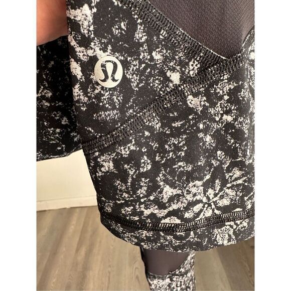 Lululemon Pace Rival Crop *22" Achromatize Ice Grey Black Size 4 - Picture 10 of 13